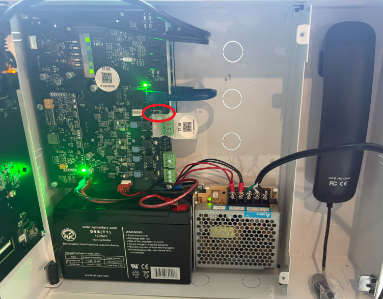 tp1002 power switch.png
